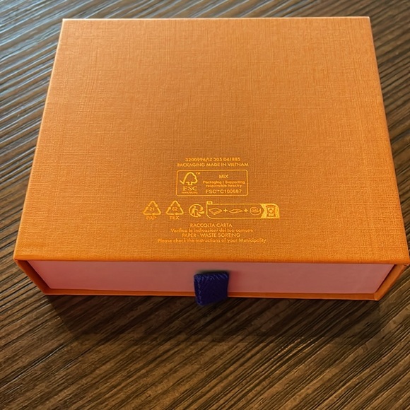 Louis Vuitton Box - Picture 3 of 5